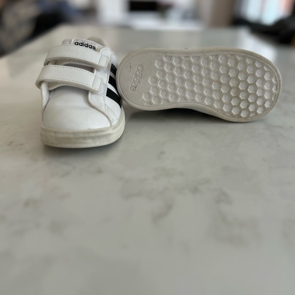 Adidas Kids Grand Court 2.0 Sneakers - White and Black - Picture 3 of 7